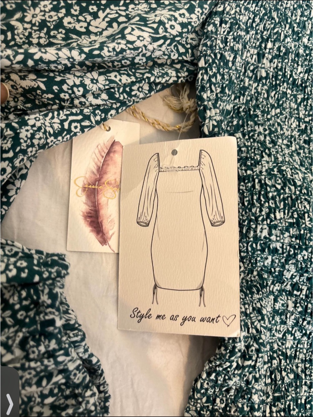 Dress - Picture 4 of 4